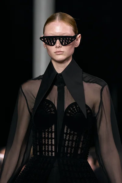Look 107
